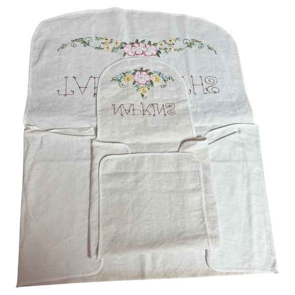 Vintage Embroidered Kitchen Linens for Tablecloths and Napkins Handmade Natural - Picture 4 of 8